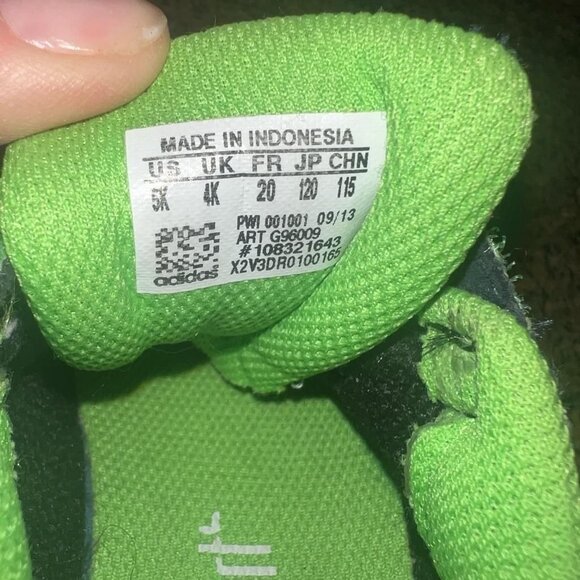 Adidas Sneakers Black Green Toddler Size 5 - Picture 6 of 7